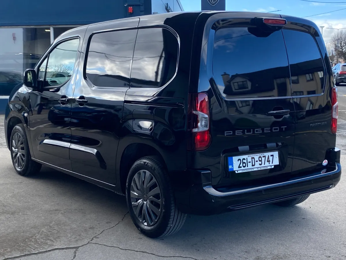 Peugeot Partner Pro Premium 1.5HDi 100hp - Image 2