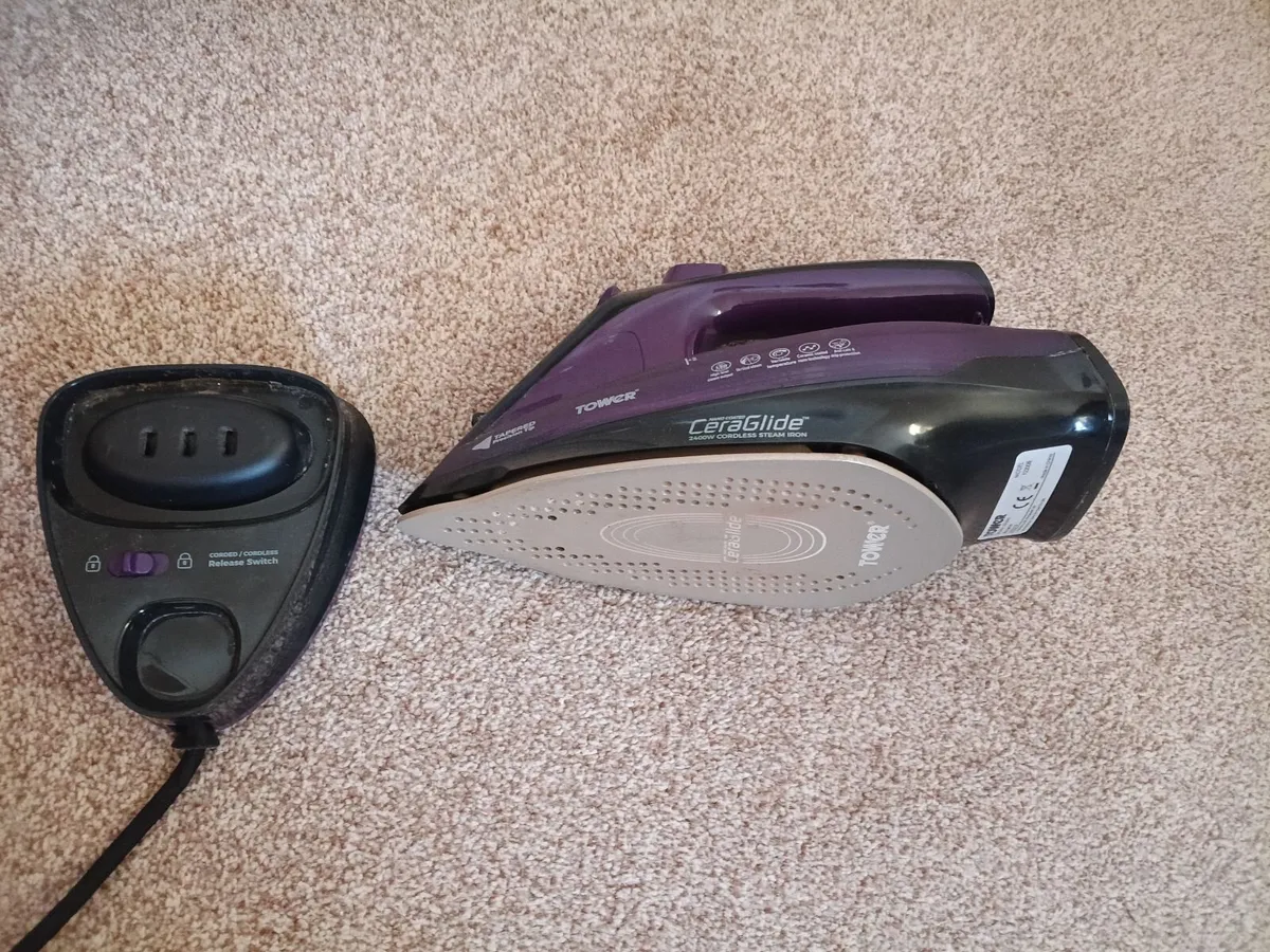Cordless iron - Image 1