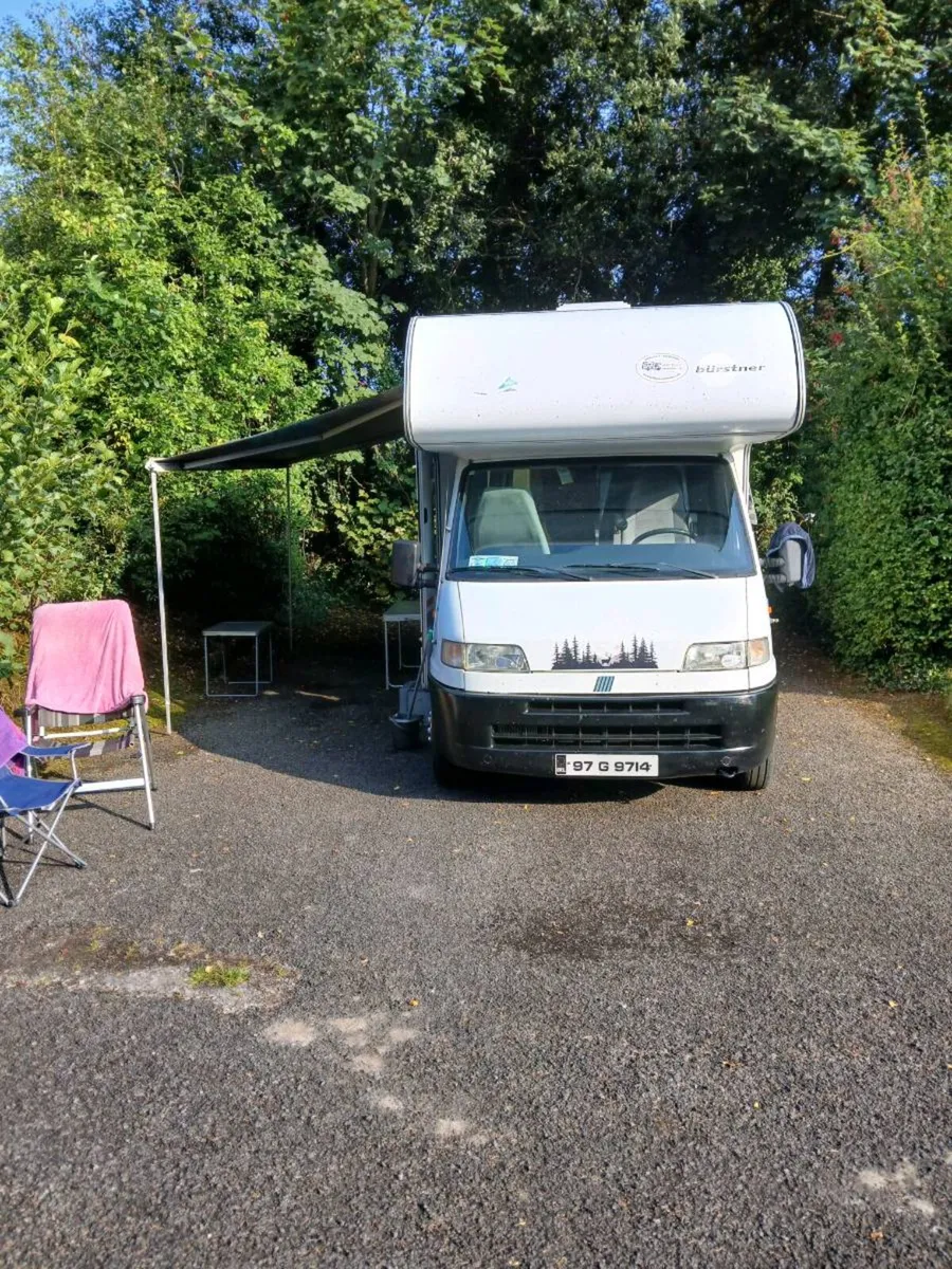 Camper - Image 1