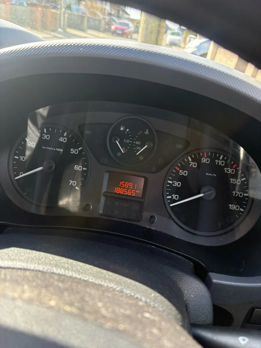 Citron berlingo van - Image 4