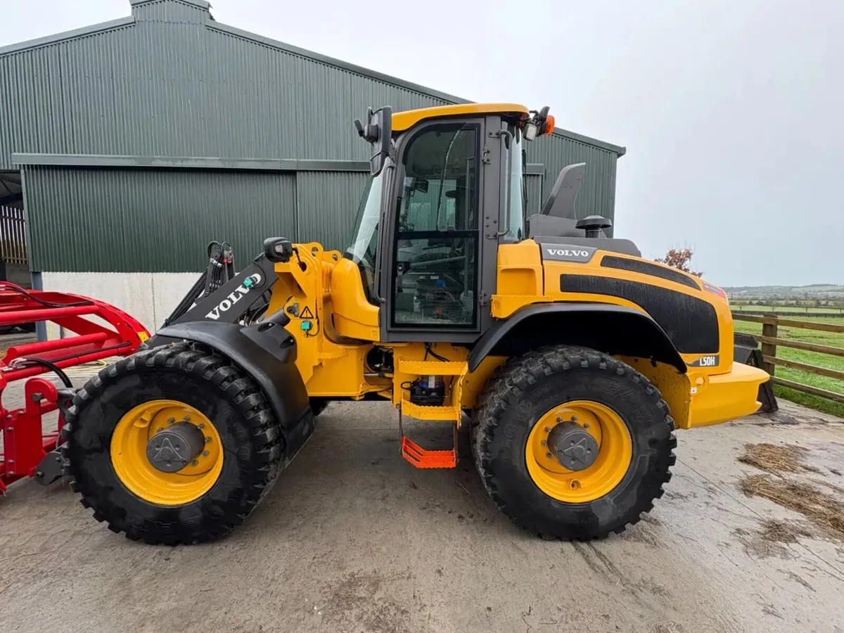 VOLVO L50H WHEELED LOADER - Image 1