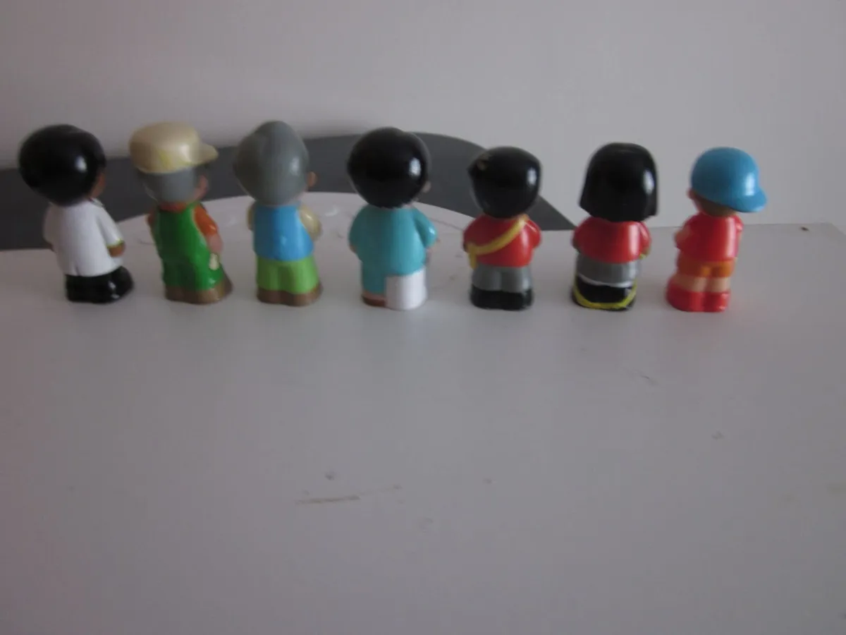 ELC Happyland x 7 Figures - Image 2