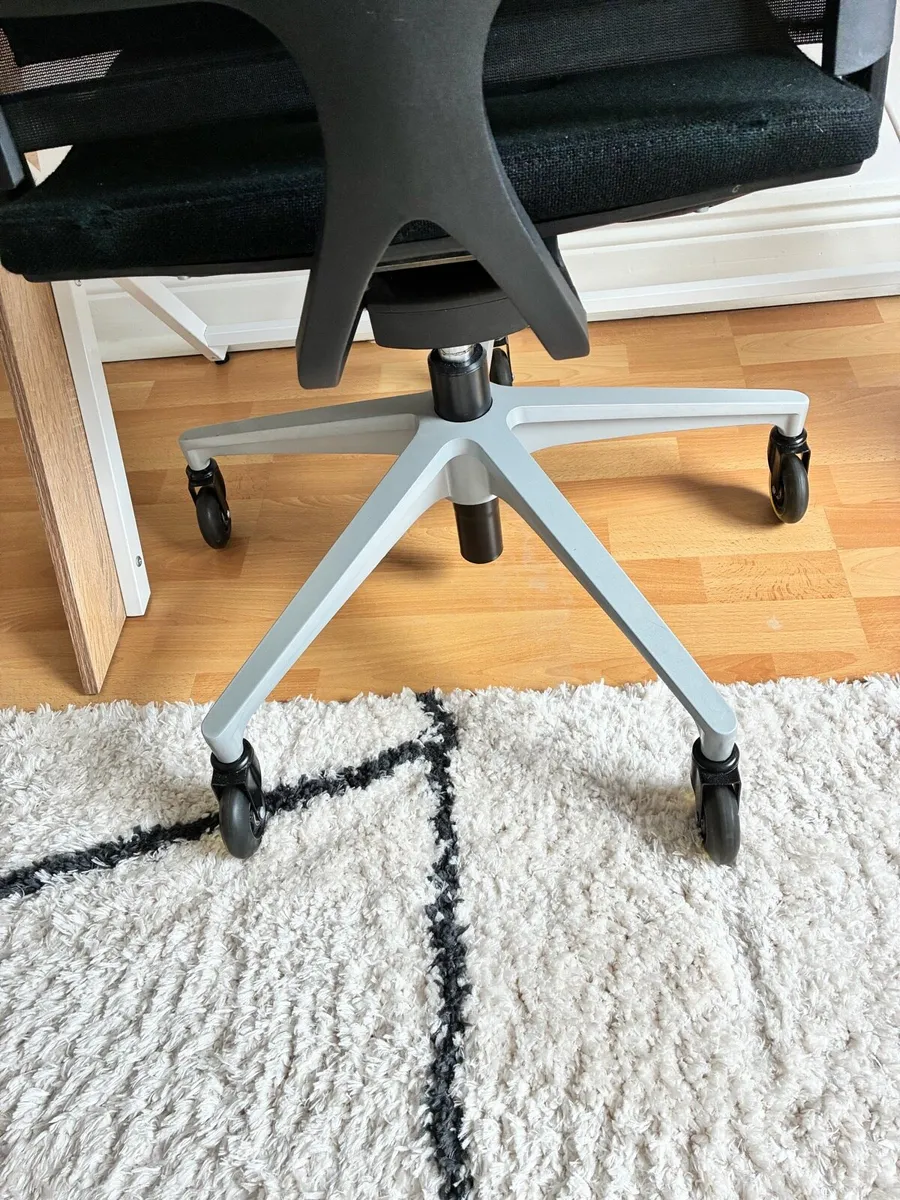 Modern Office/ School Desk & Chair - Image 3