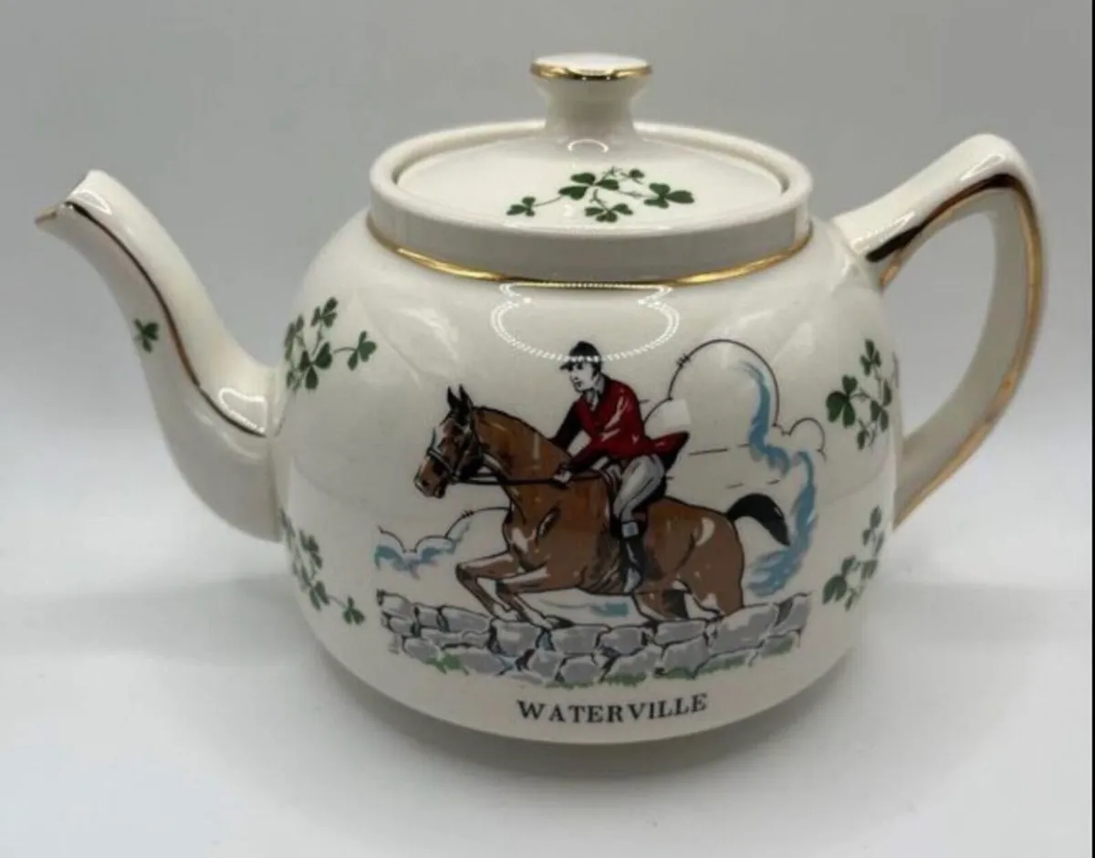 Waterville Kerry - Carrigaline Pottery Teapot - Image 1