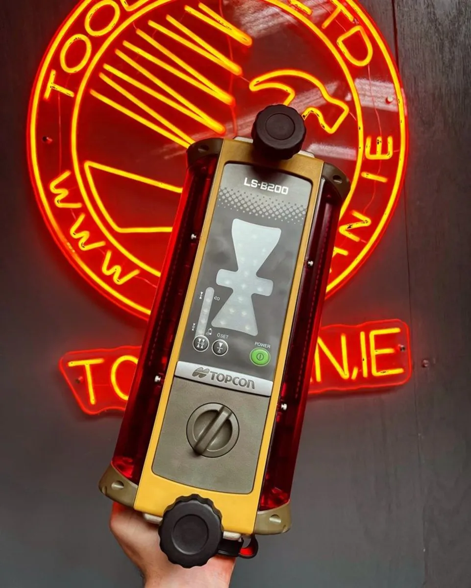 Topcon Laser Level Kit Deal - Image 4