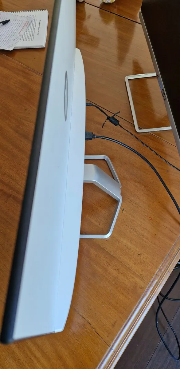 Monitor 27 inch - Image 2