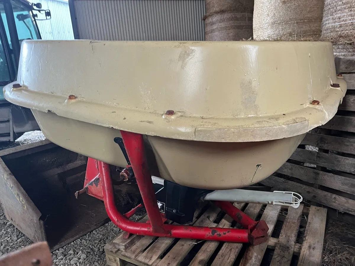 Vicon spreader - Image 2