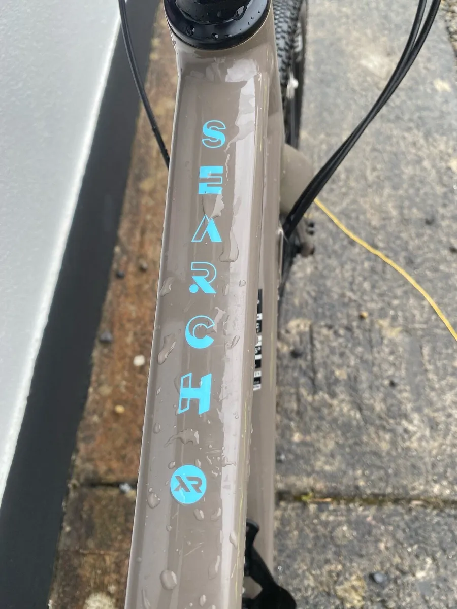 Gravel bike - Image 2