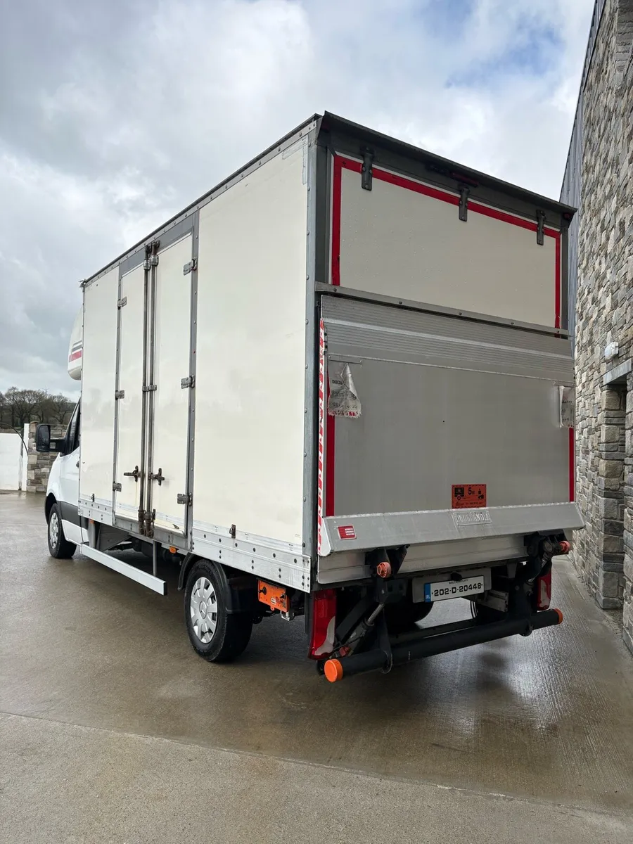Mercedes sprinter Box van - Image 4