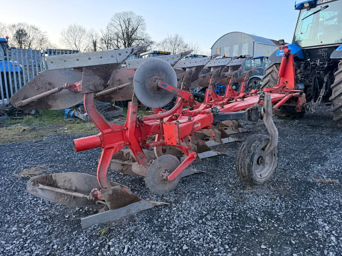 Kuhn 5 Furrow Plough €12950 No Vat - Image 3