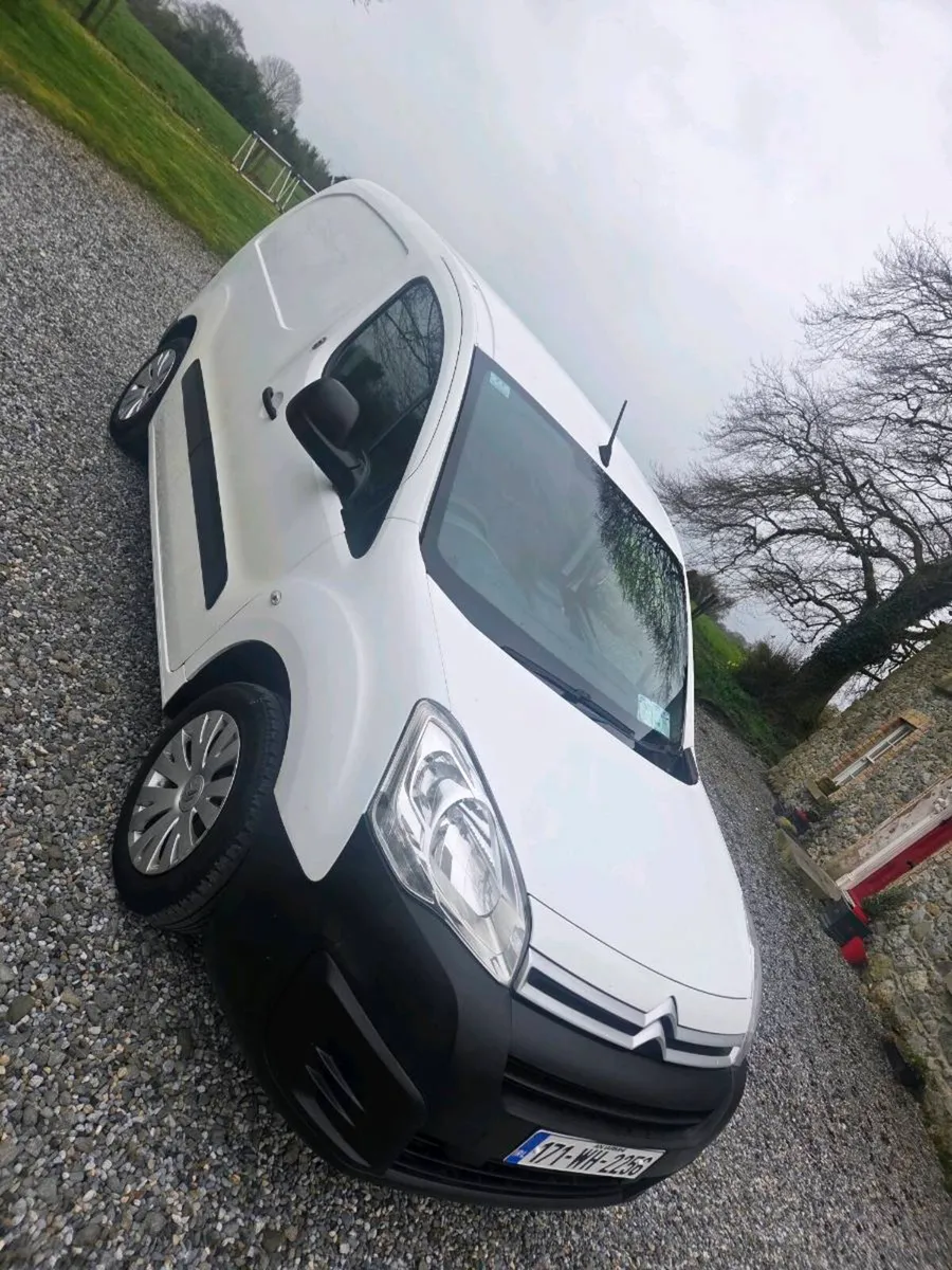 Citreon  berlingo 3 seater - Image 1