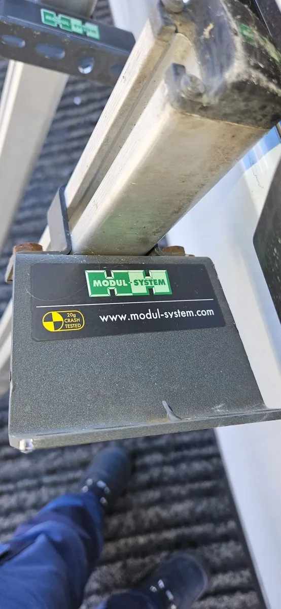 Van roof rack bars - Image 1