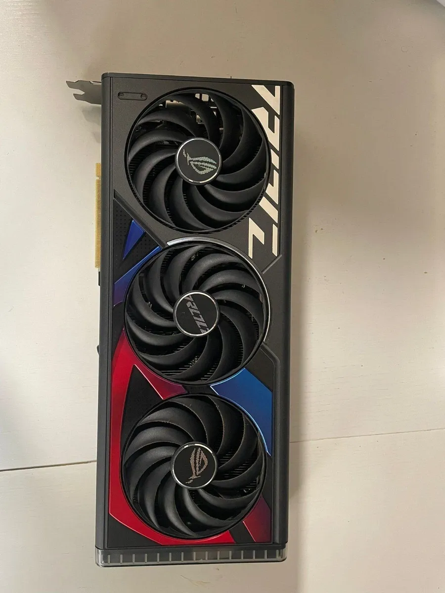 Rog Strix Rtx 4070 ti Super - Image 1