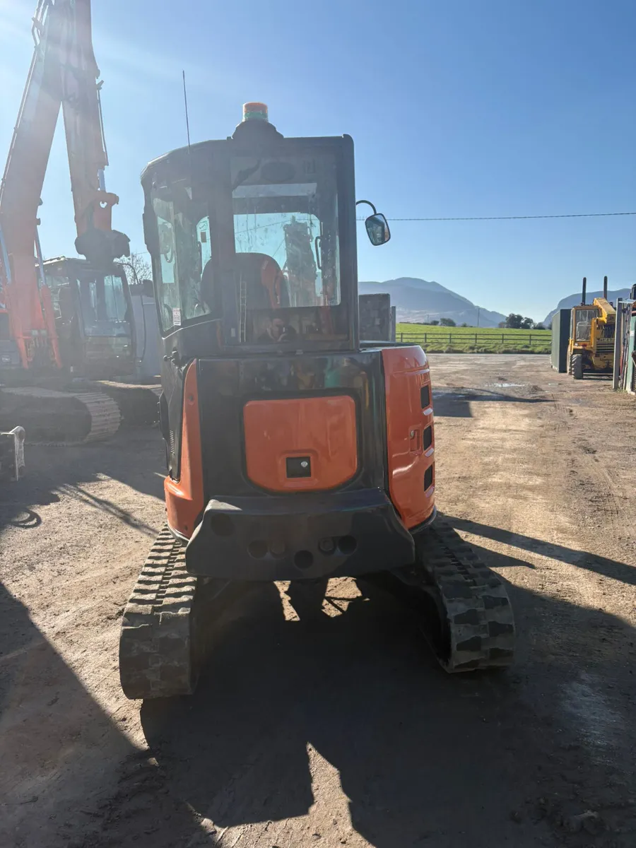 Hitachi  38U-5 - Image 4