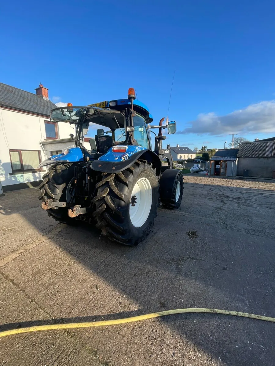 New Holland T6070 - Image 4