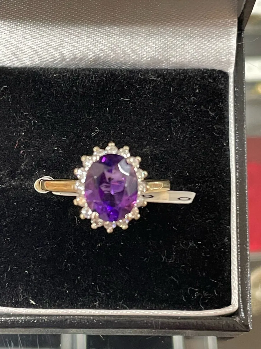 18k gold purple stone ring with diamonds - Image 2