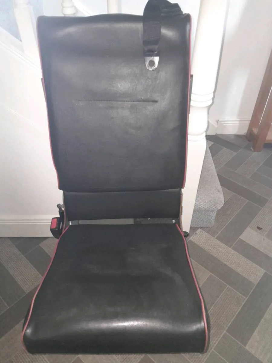 Folding camper seat + vintage Russian kettle - Image 3