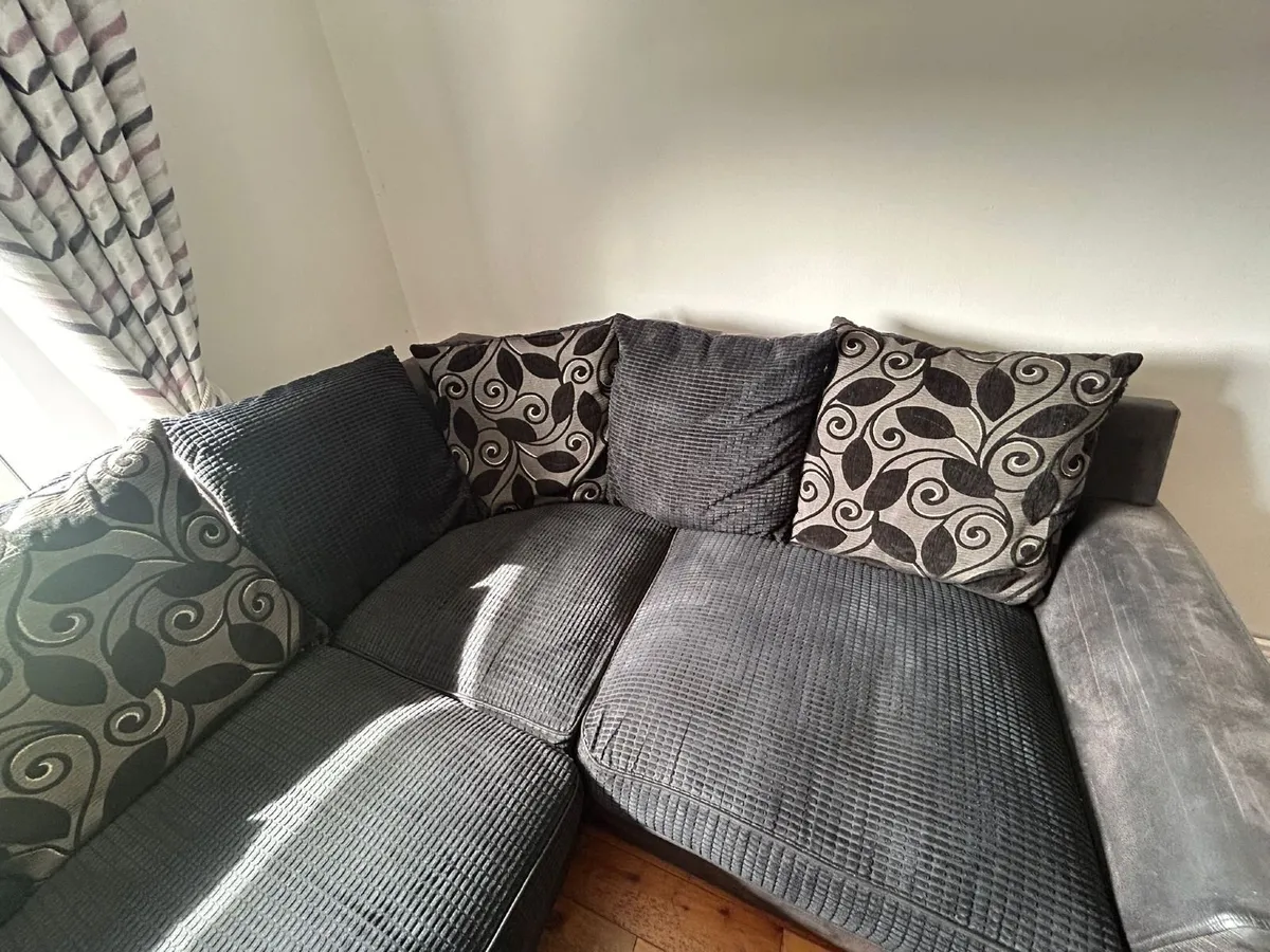 Sofa - Image 2
