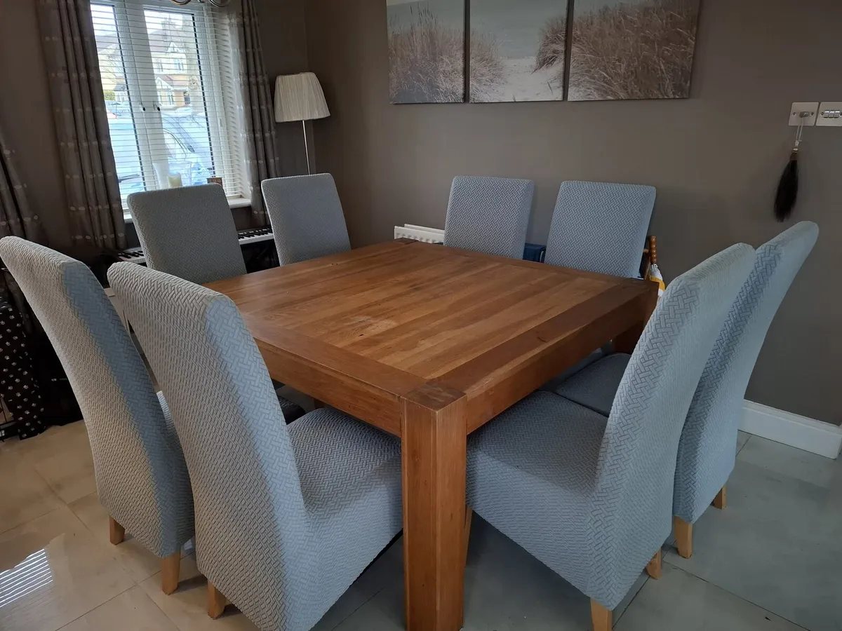 Square table 8 chairs