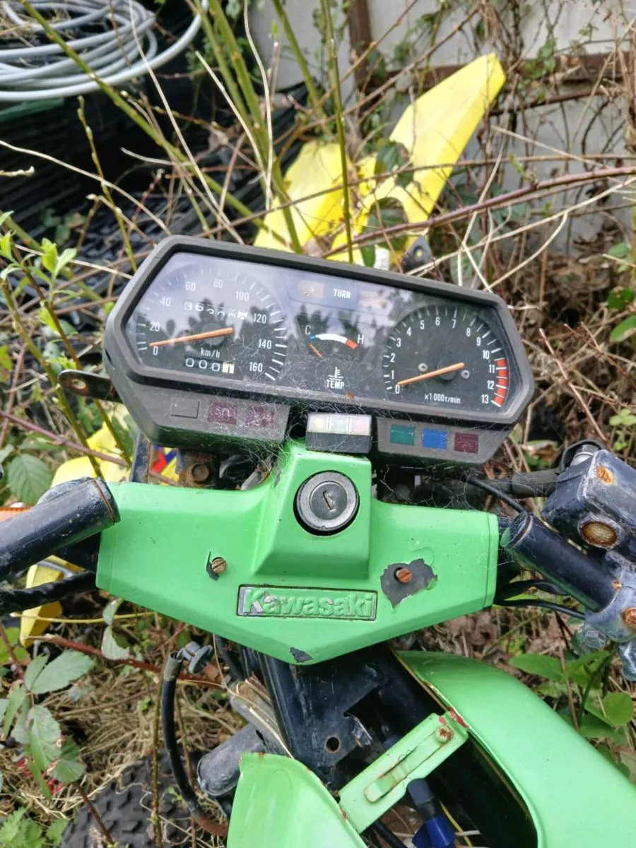 Kawasaki AR 125,Kawasaki KH 100 X 2 Parts Bikes - Image 4