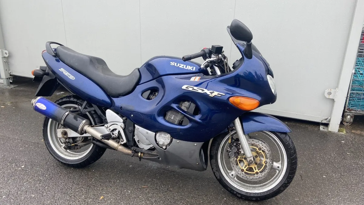 Suzuki GSXF 750 - Image 2