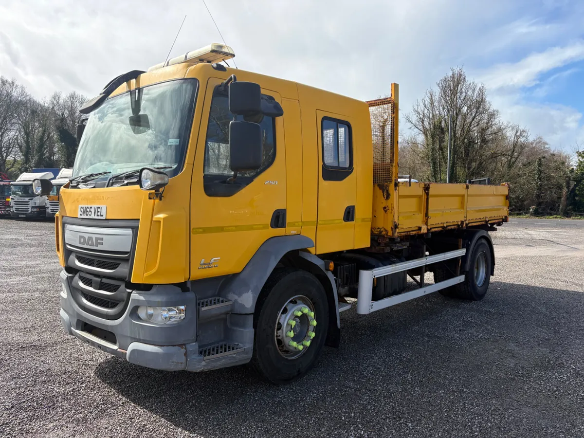 DAF LF 250 Crewcab 18Ton Tipper - Image 1