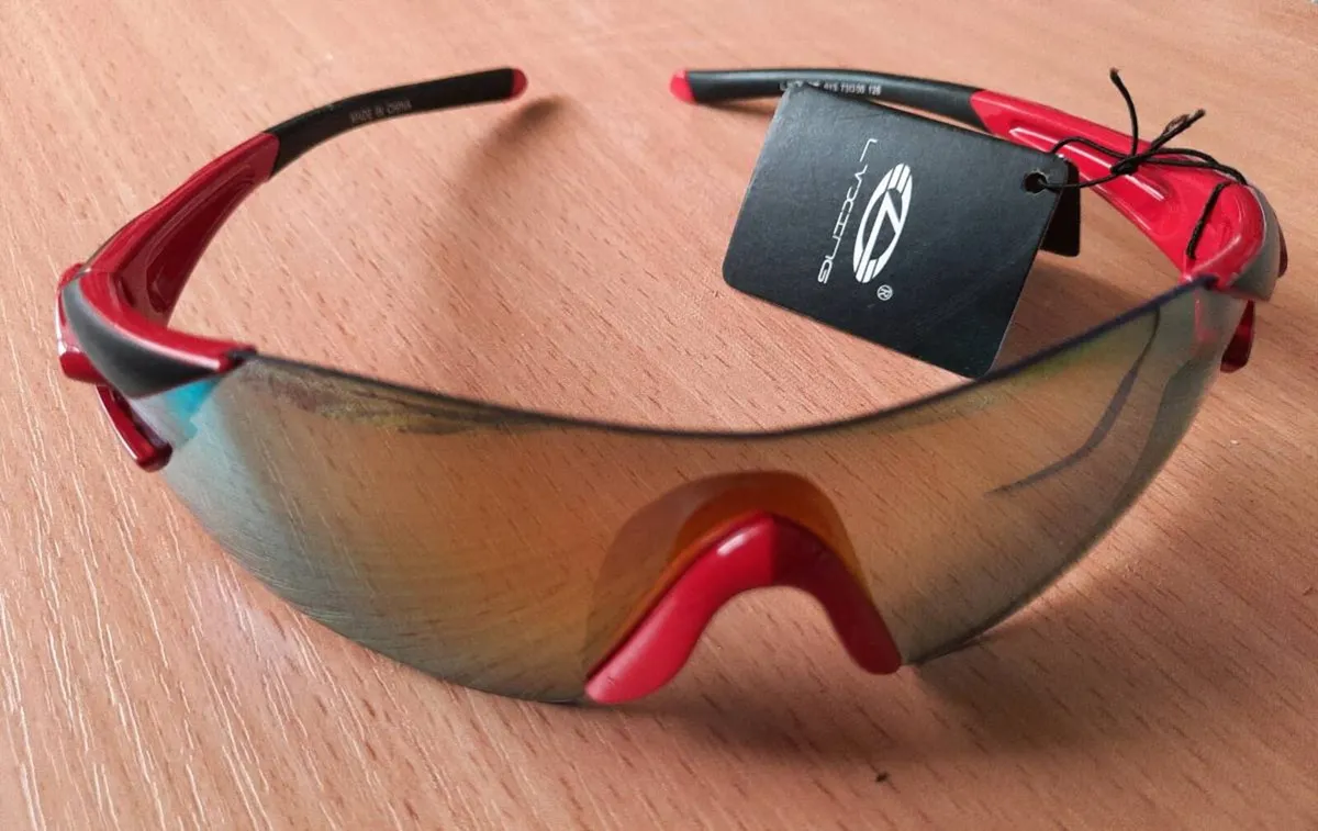 Cycling/sports glasses - Image 1