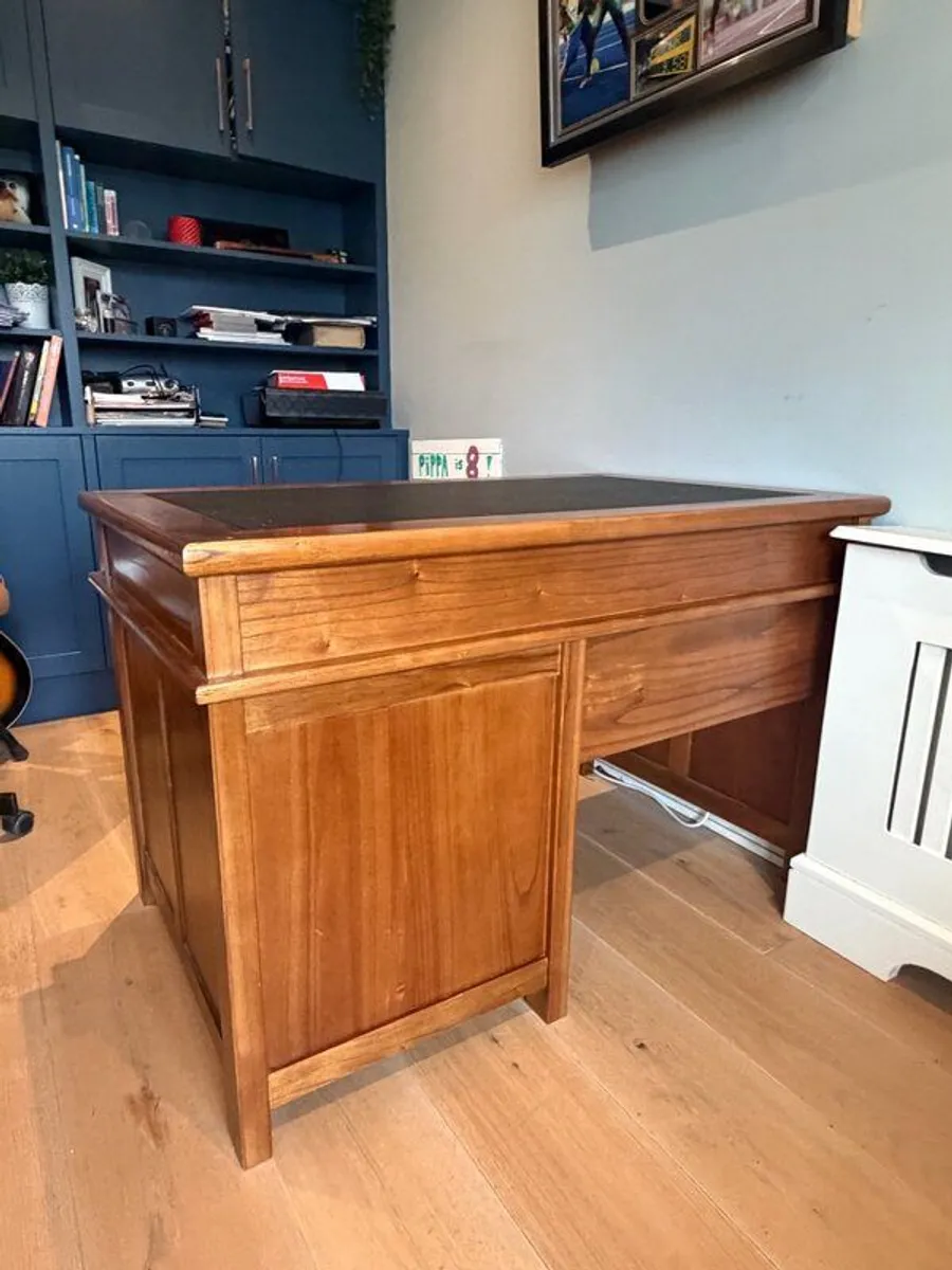 Office Desk - Image 4