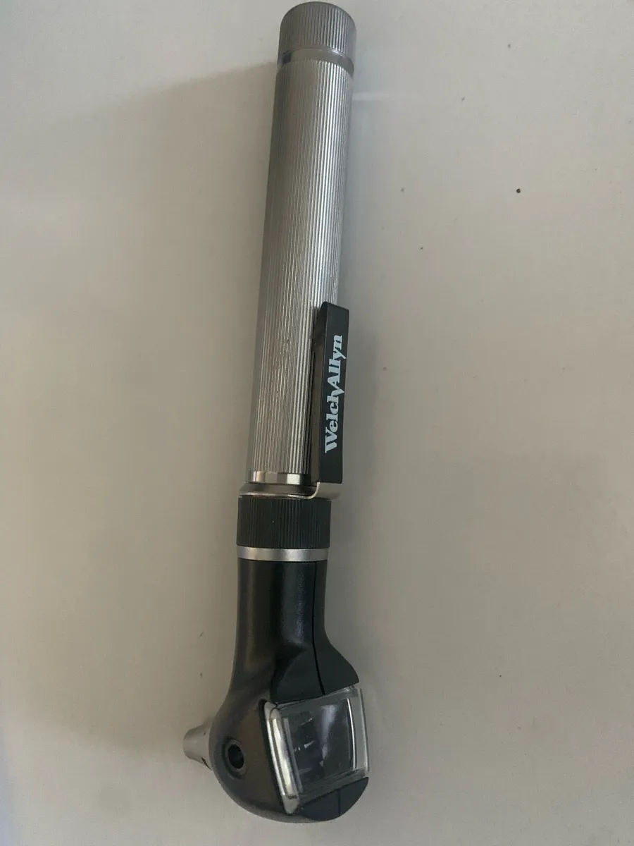 Welch Allyn Otoscope - Image 1