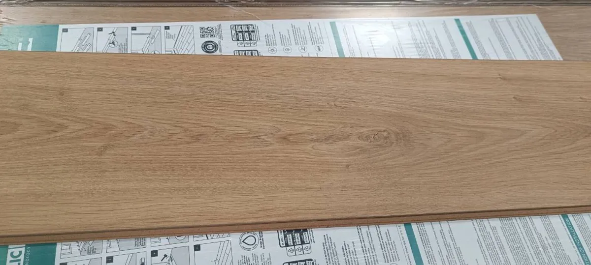 *NEW* 8MM LAMINATE FLOORING ☄️ - Image 3