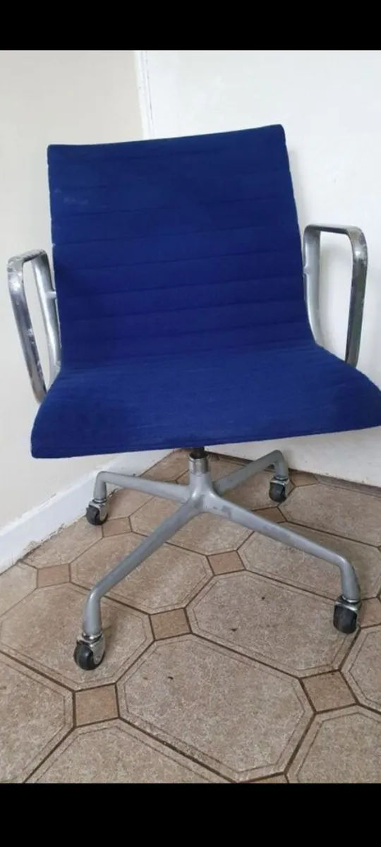 eames herman miller group management chairs - Image 4