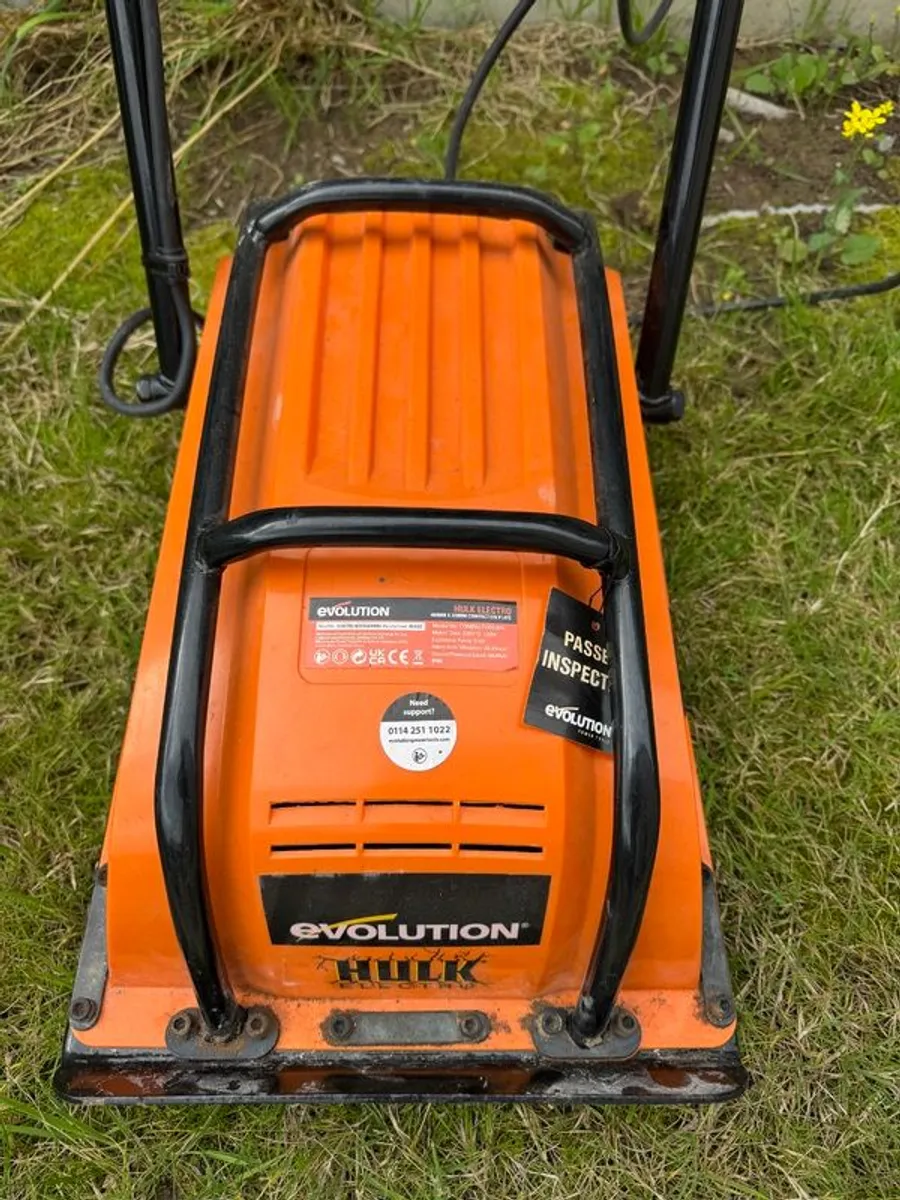Evolution Hulk Electric Compactor Plate - 230V Domestic Use - Image 2
