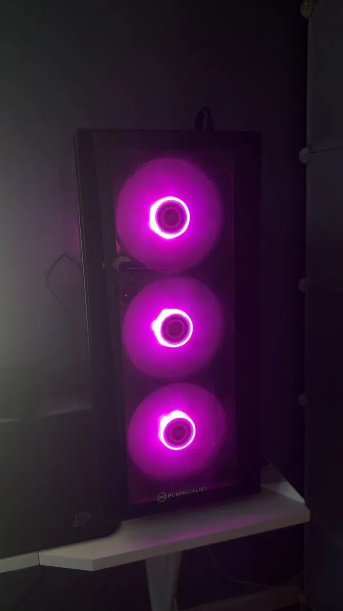 Pc and setup - Image 4