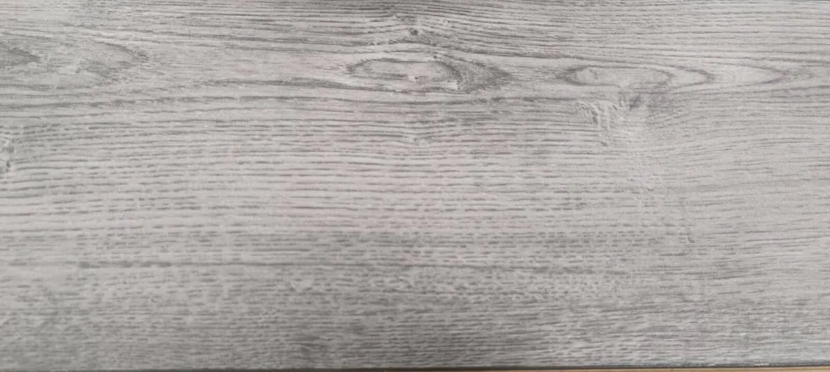 *NEW* 8MM LAMINATE FLOORING ☄️ - Image 4