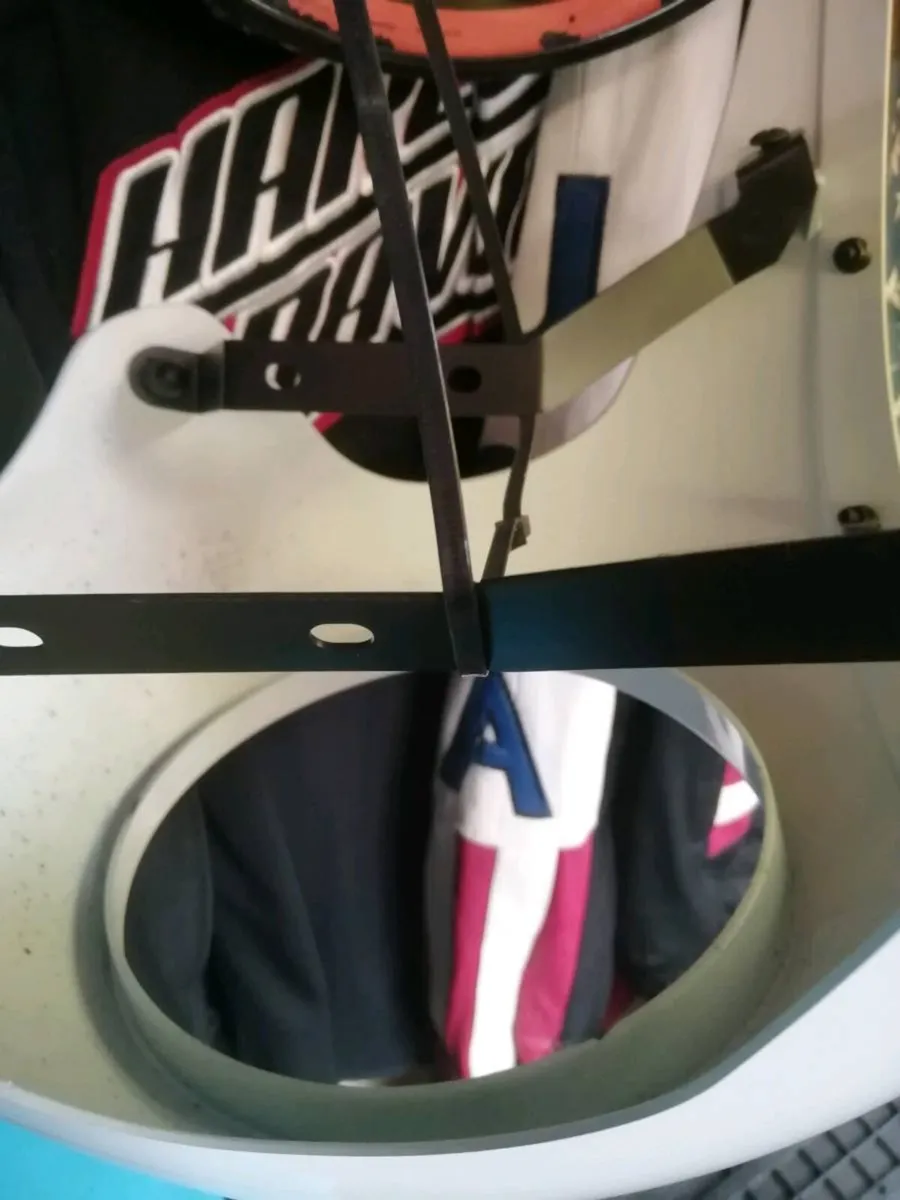 Headlight fairing - Image 3