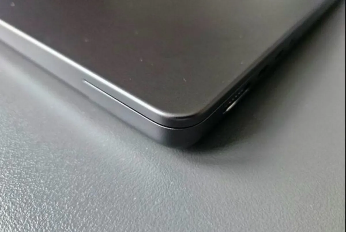 2024 Macbook Pro M4 16gb Ram 512gb Ssd (14 Inch) - Image 3