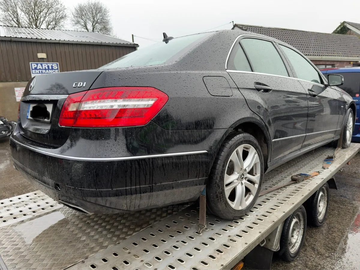 Mercedes Benz E&Cclass for parts - Image 2