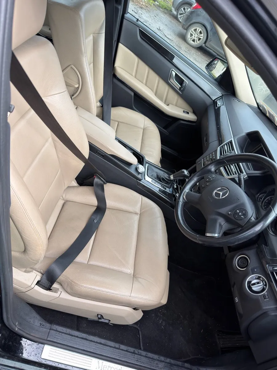 Mercedes Benz E&Cclass for parts - Image 3