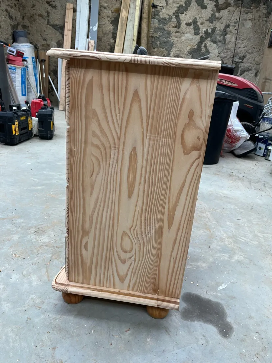 Newly refurbished desk - Image 4