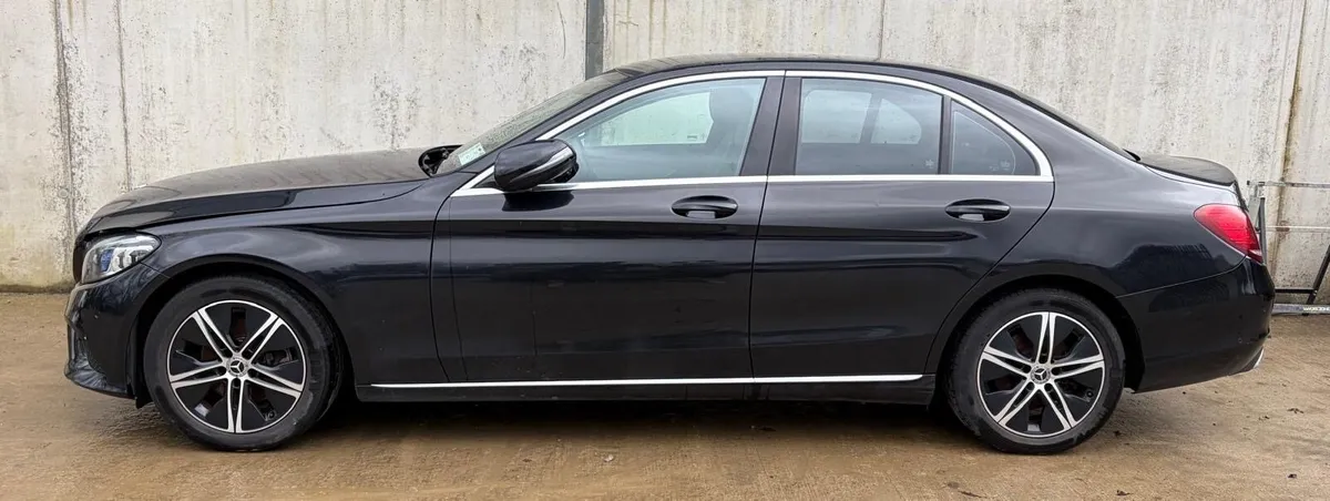 2019 Mercedes C Class for parts - Image 3