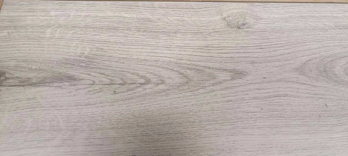 *NEW* 8MM LAMINATE FLOORING ☄️ - Image 1