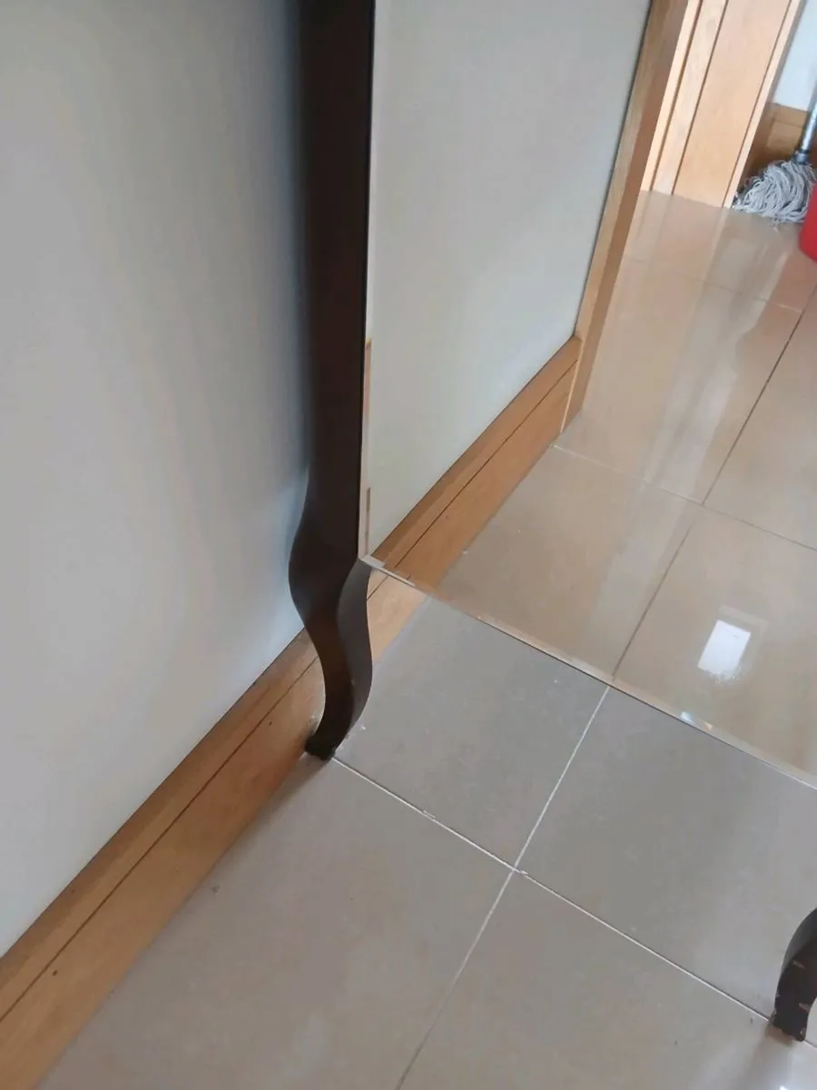 Laura Ashley Mirrored Chest of Drawers. - Image 4