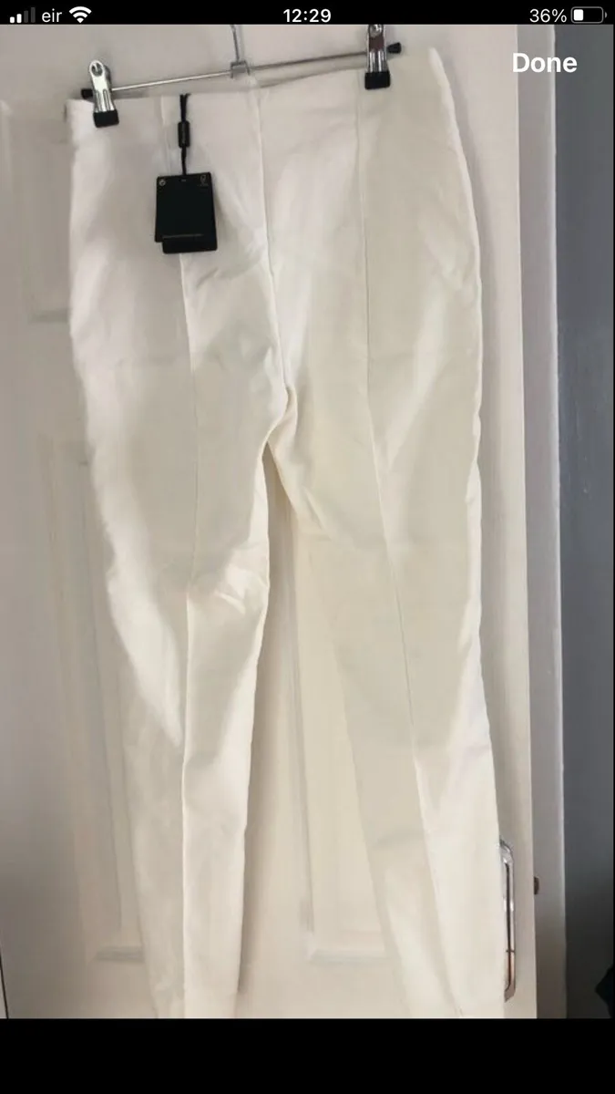 Ladies  BNWT designer trousers size 10 €30 - Image 2