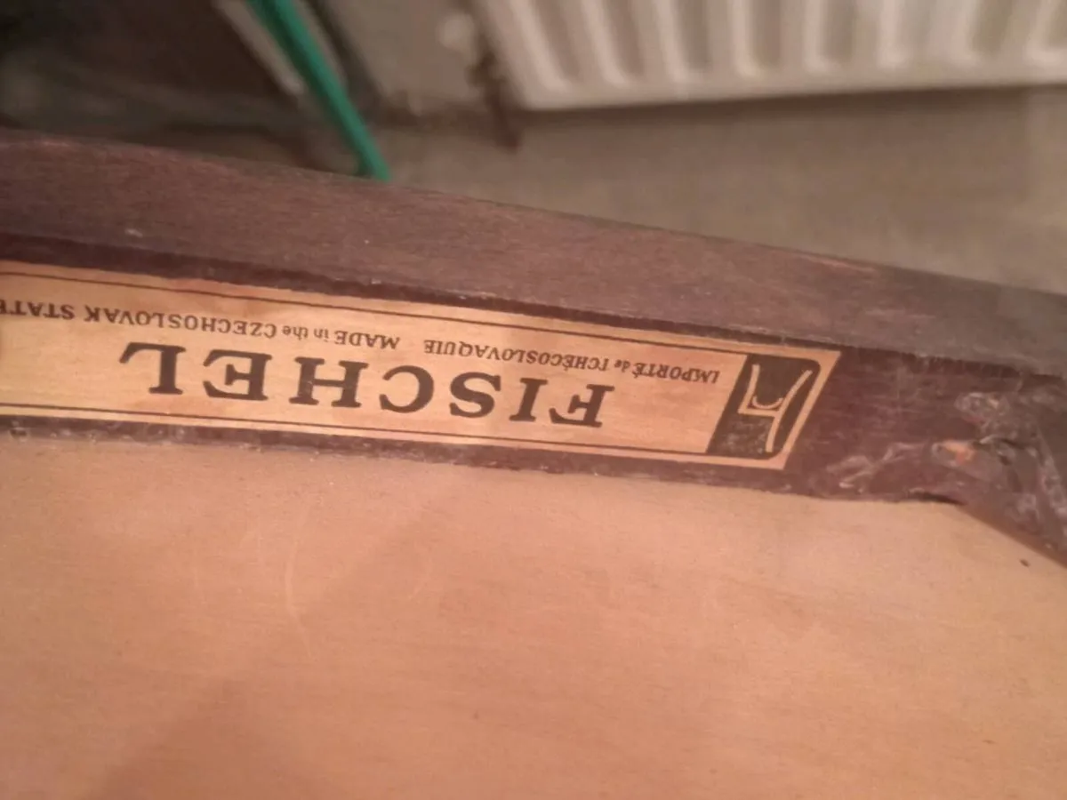 fischel crocodile chair - Image 3