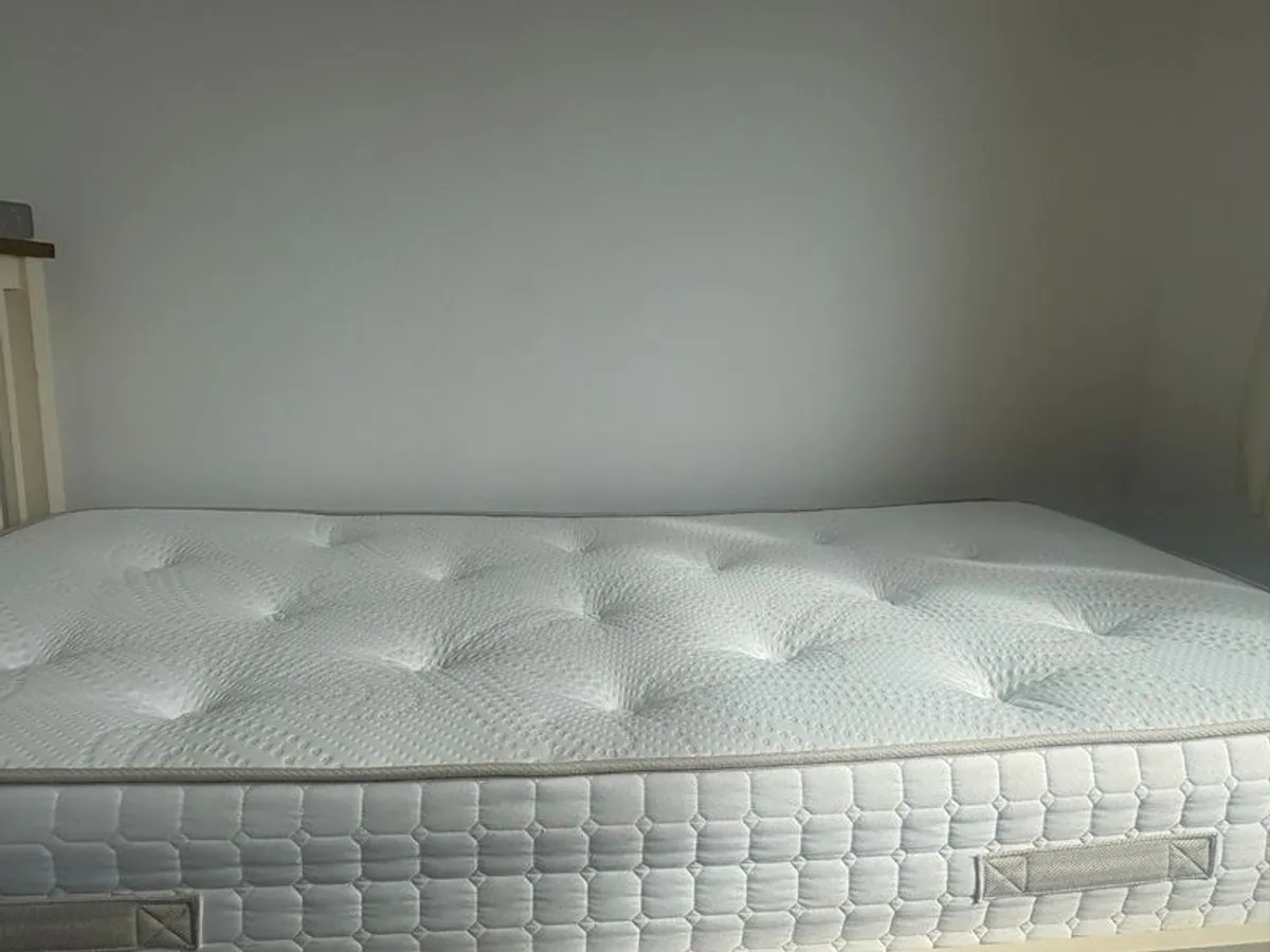 Single mattress - Image 1