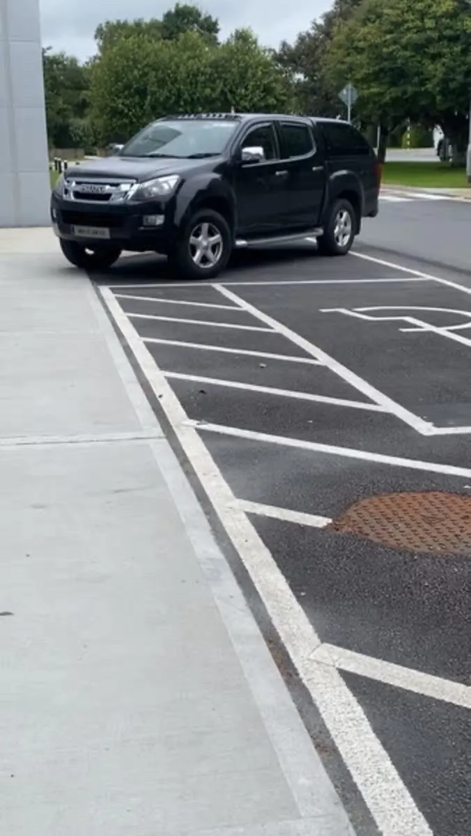 Isuzu D Max - Image 2