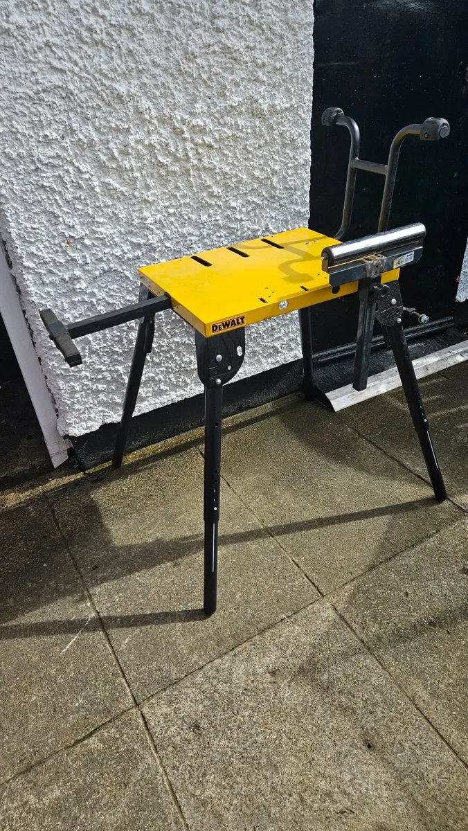Saw stand - Image 1