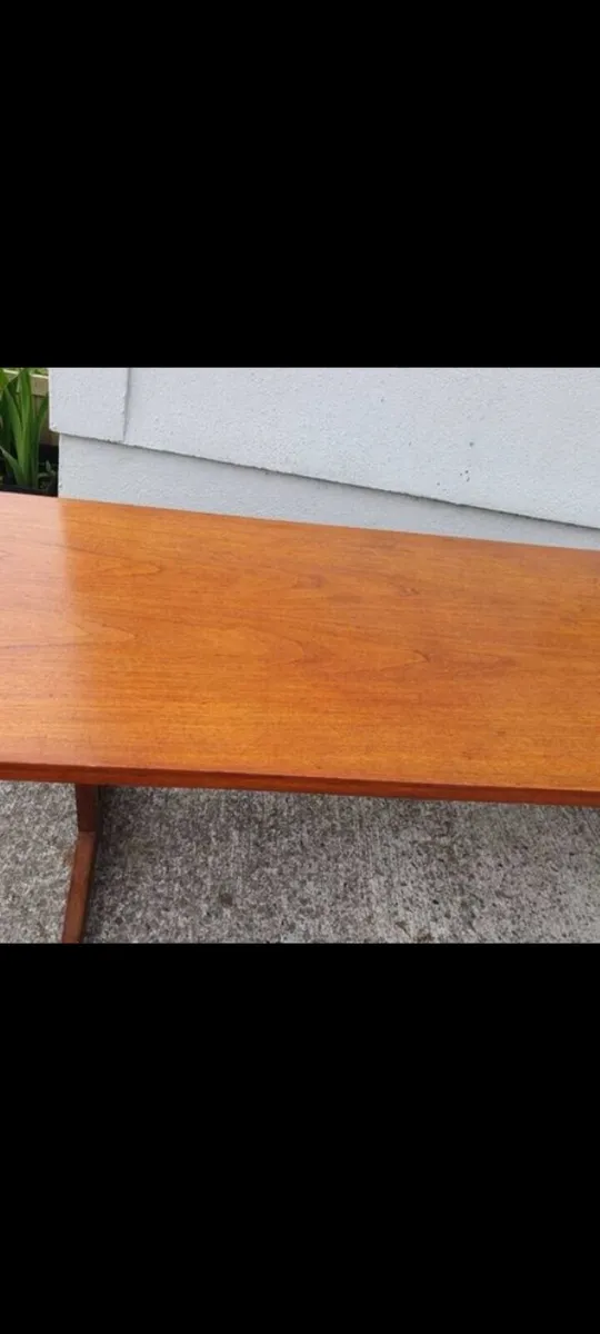 mid century teak sleigh base  coffee table - Image 3