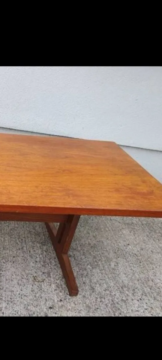 mid century teak sleigh base  coffee table - Image 4
