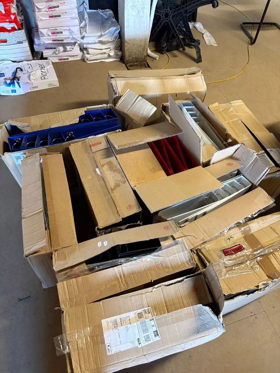 40 A4 D-ring binders - Large Spine - £20+VAT - Image 4